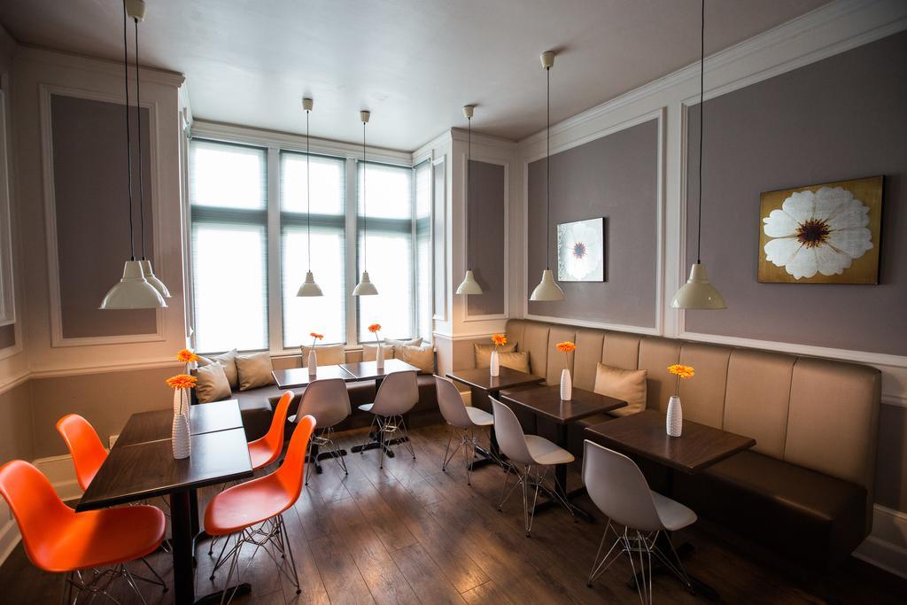 Holtwhites Hotel Энфилд Экстерьер фото